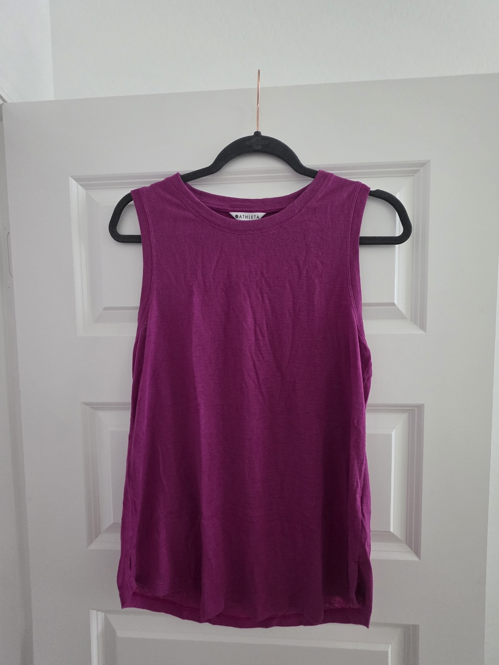 Athleta Women’s Sleeveless Breezy Tank Camisole - Magenta Purple. Size M.